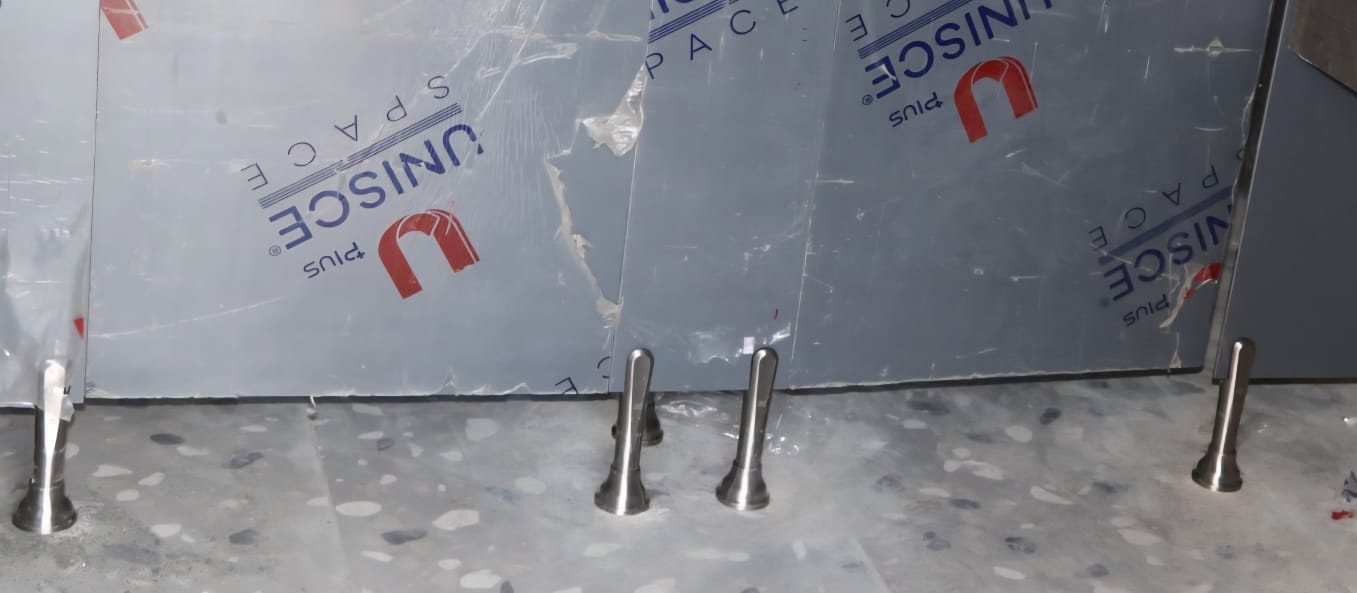 Compact HPL panel edge and head rail detail, the Fifth Settlement